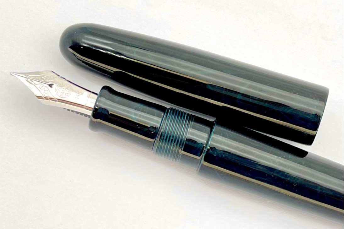 Nakaya Portable Cigar Tamesukashi Ascending Dragon I Ao-Tamenuri Fountain Pen [no.16019]